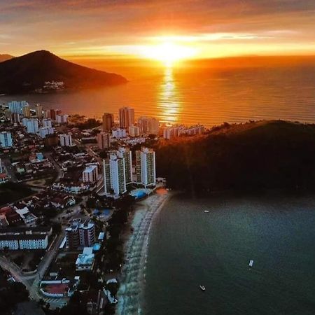 Apartamento Dona Frida Prainha Com Wifi Pe Na Areia كاراغواتاتوبا المظهر الخارجي الصورة